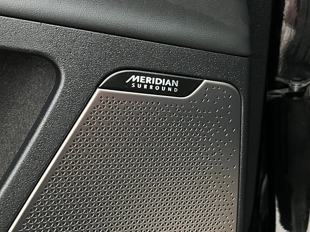 Vehicle Image 35