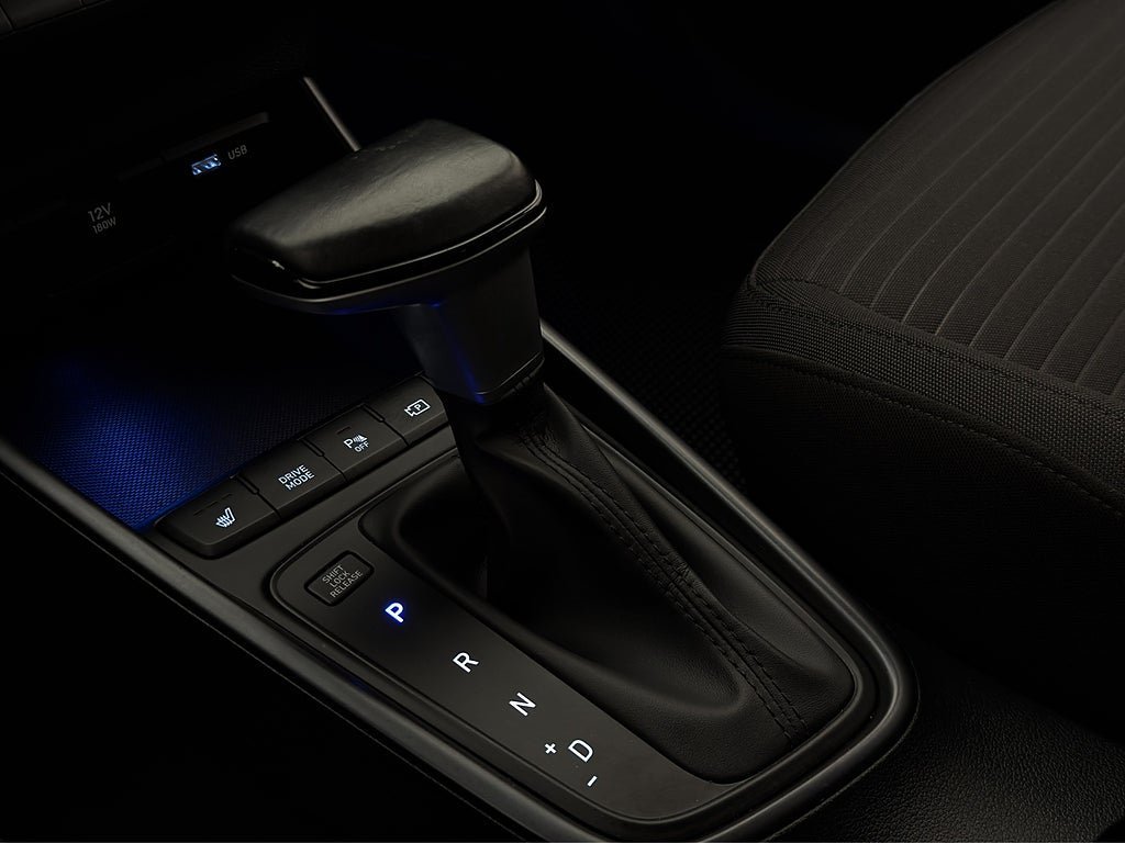 Vehicle Image 25