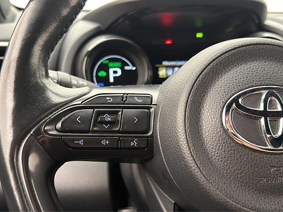 Vehicle Image 15