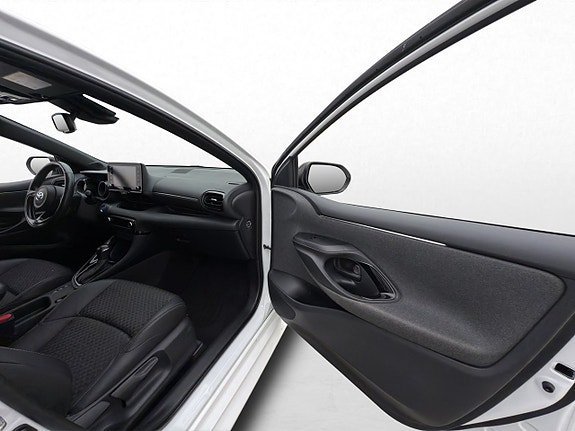 Vehicle Image 26