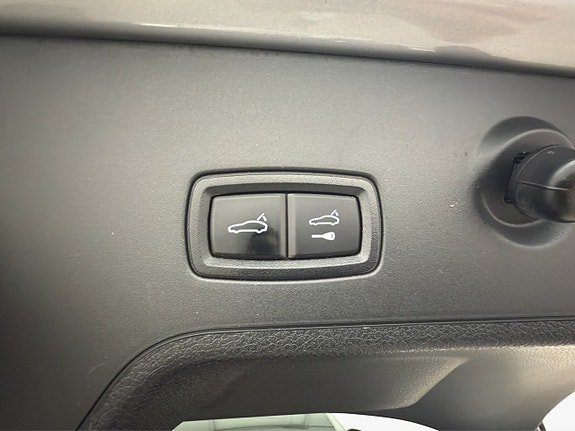 Vehicle Image 34