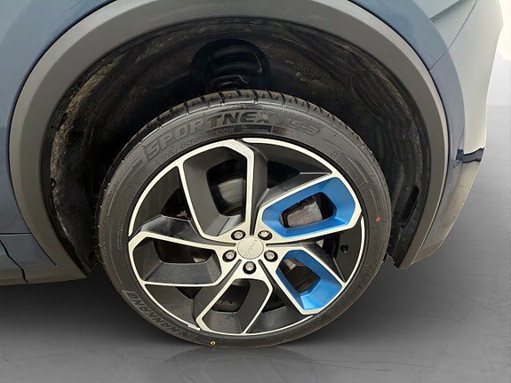 Vehicle Image 38
