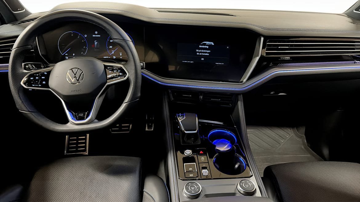Vehicle Image 12