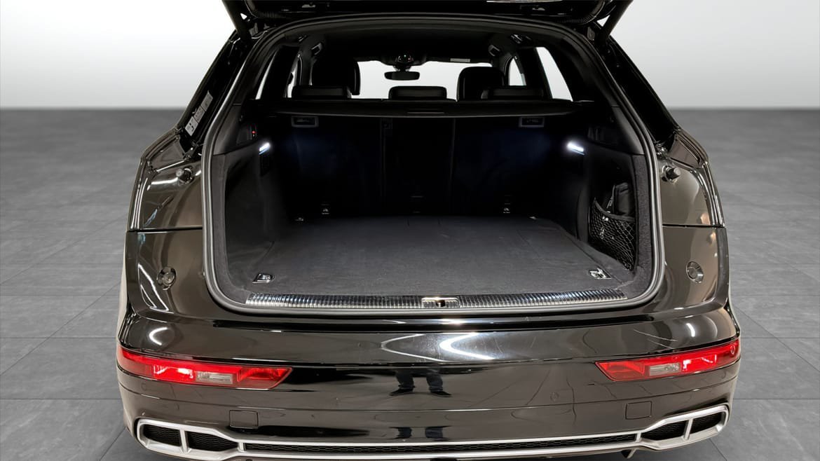Vehicle Image 13