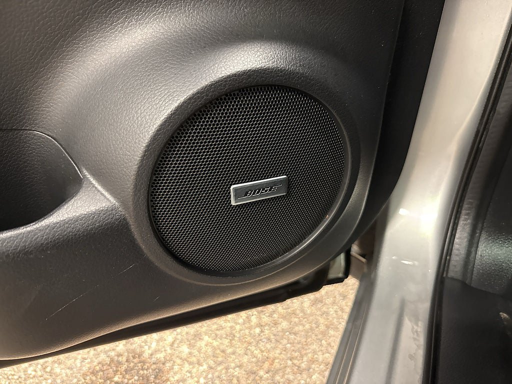 Vehicle Image 24
