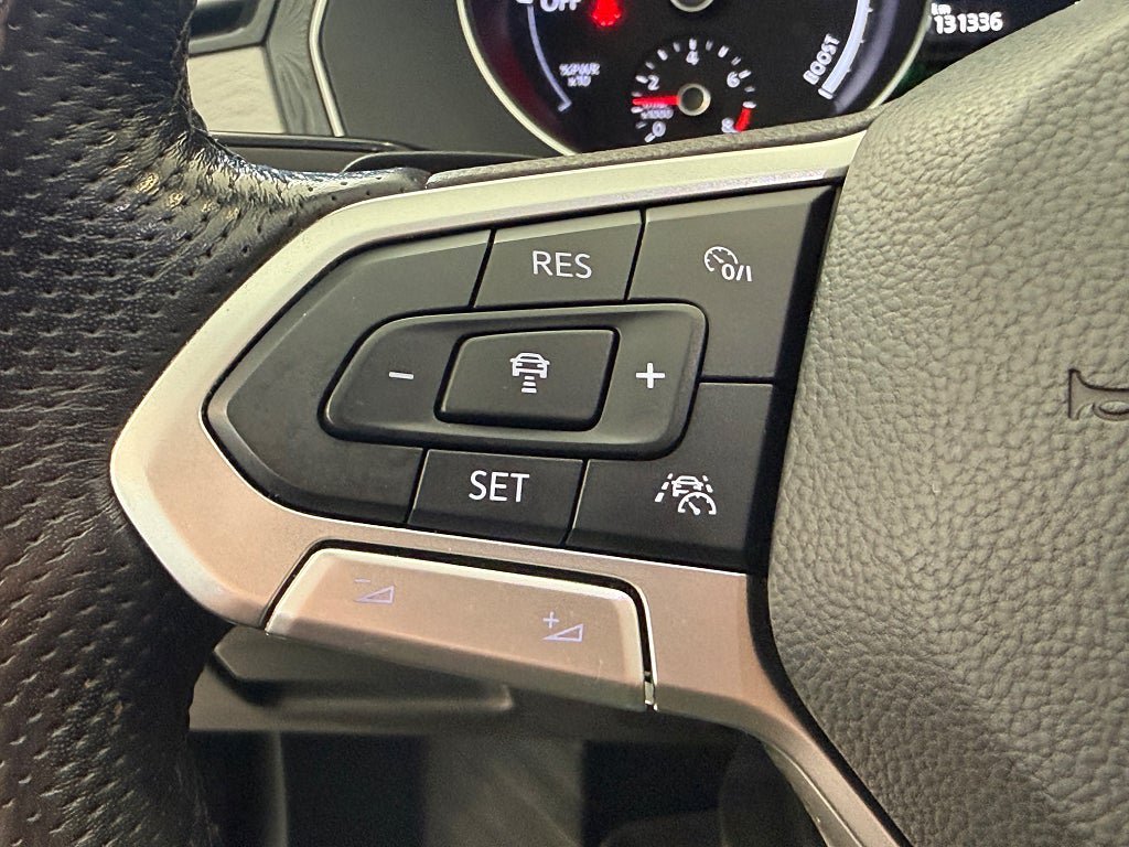 Vehicle Image 27