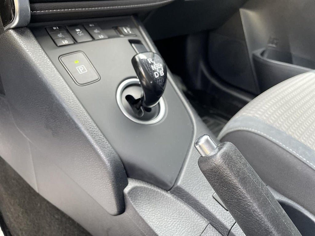 Vehicle Image 18