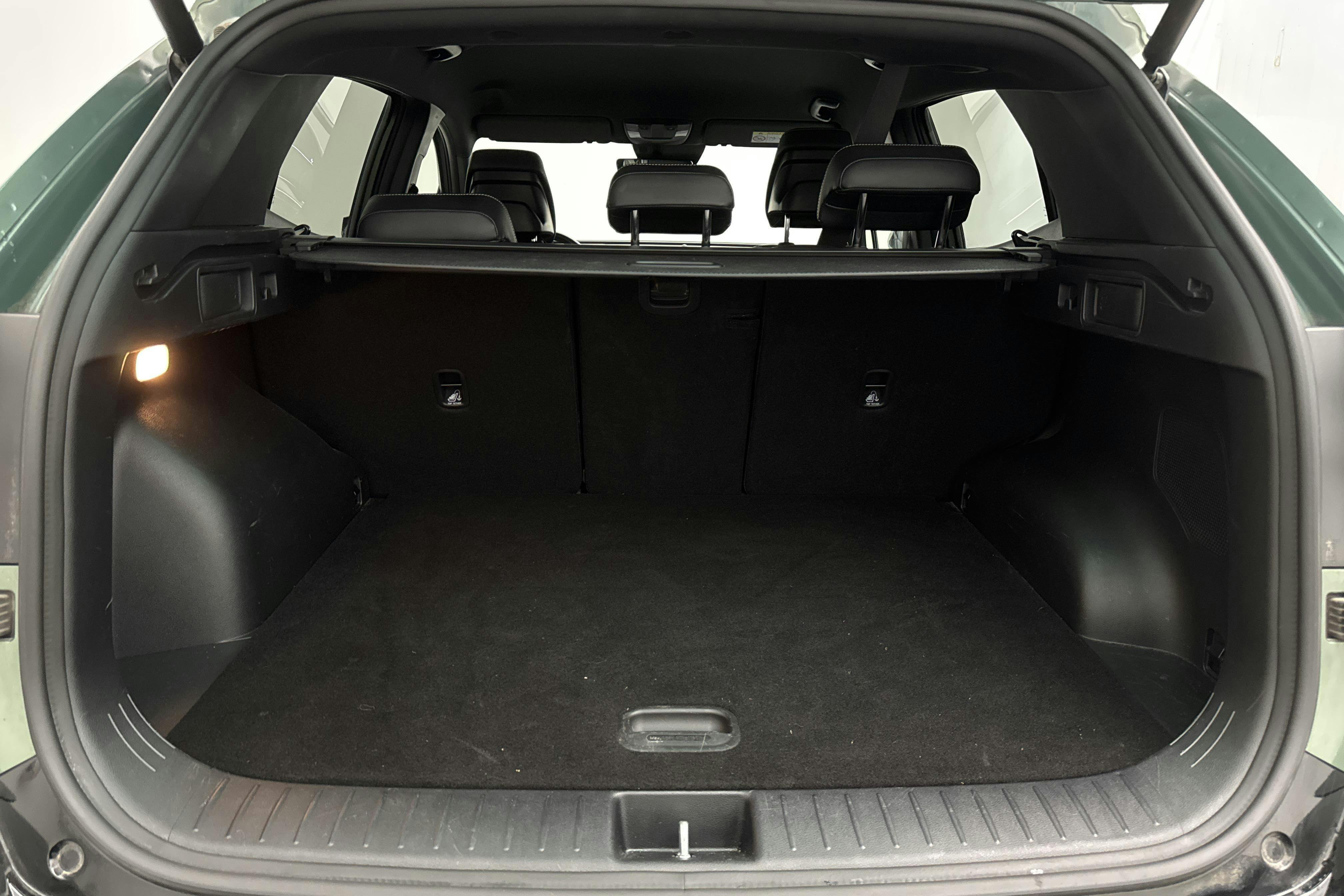 Vehicle Image 9