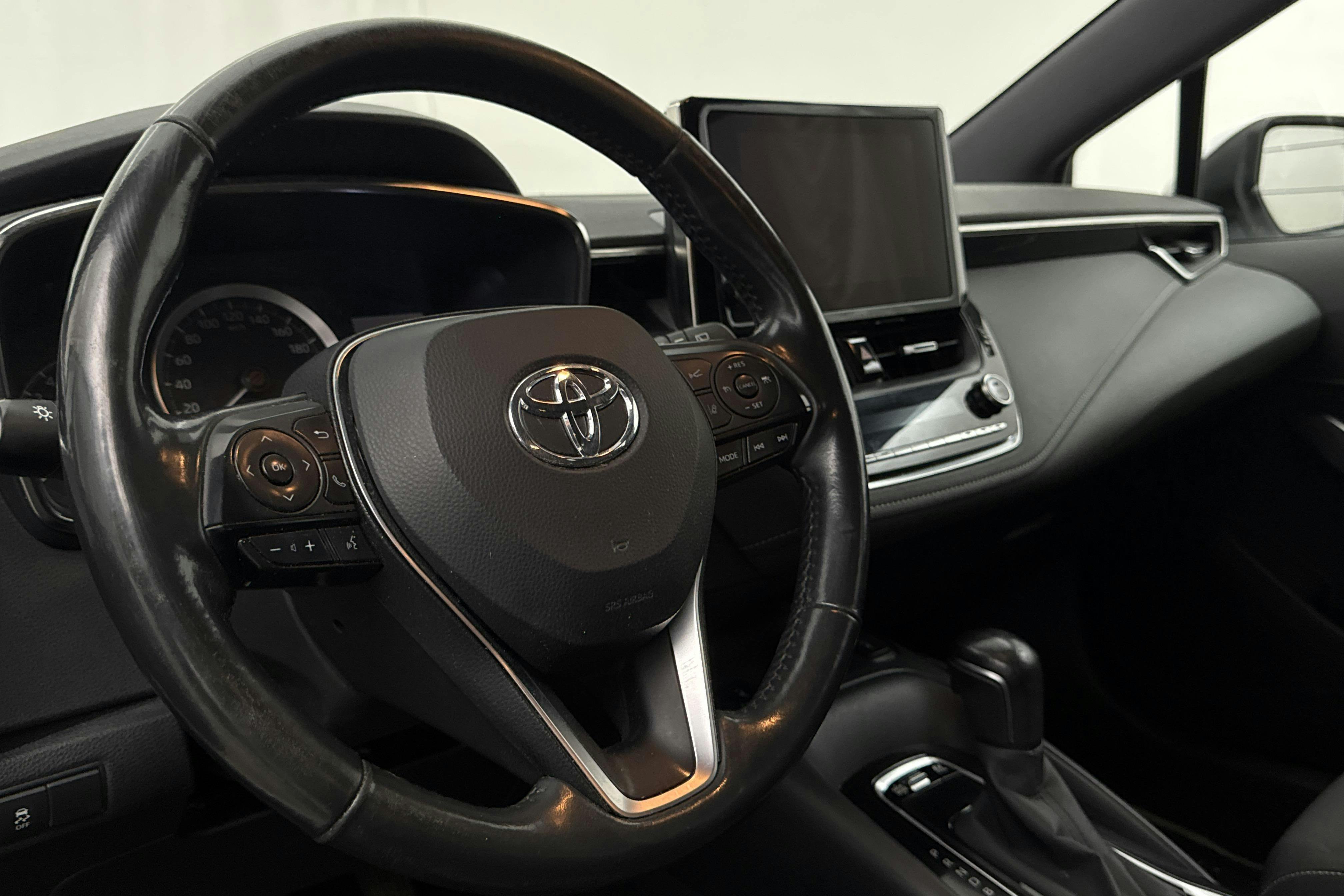 Vehicle Image 13