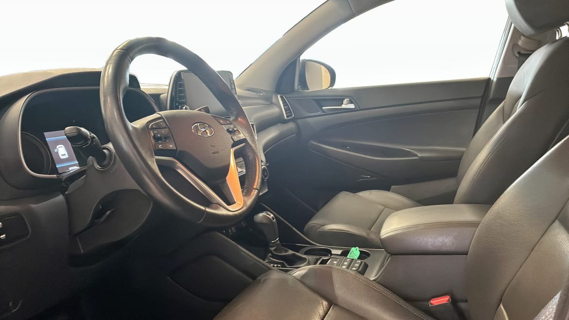 Vehicle Image 7