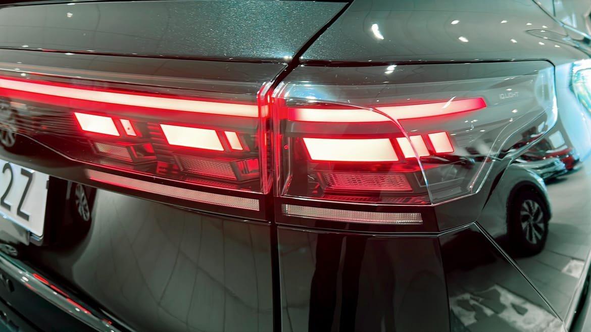 Vehicle Image 20