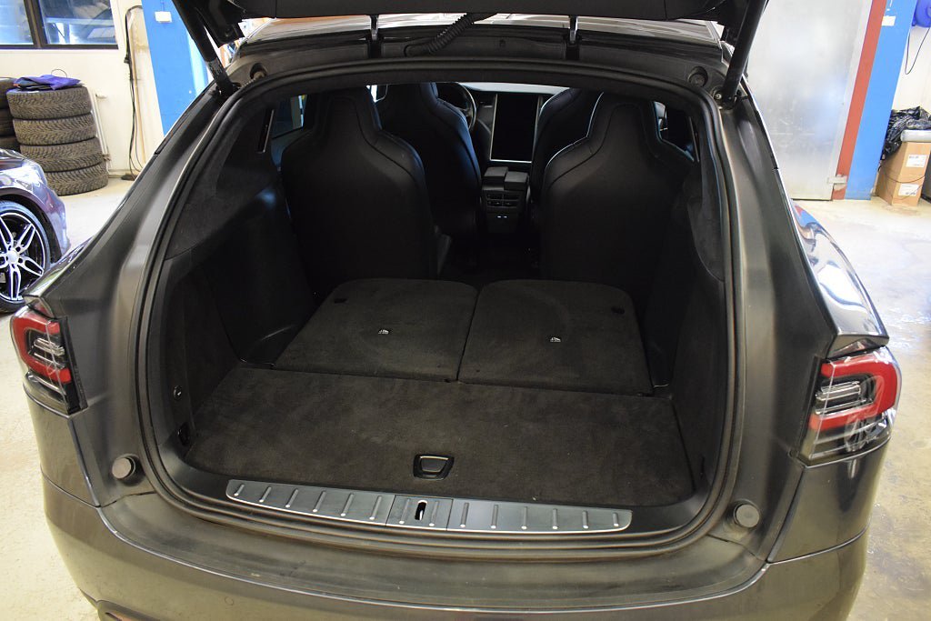 Vehicle Image 23