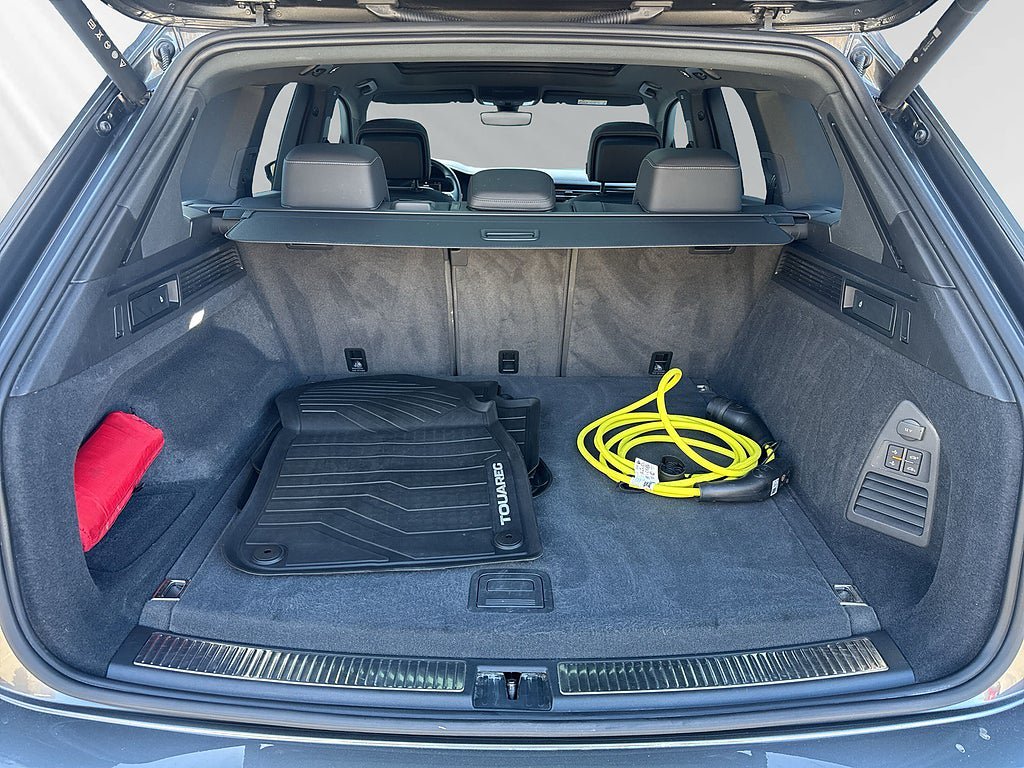 Vehicle Image 28