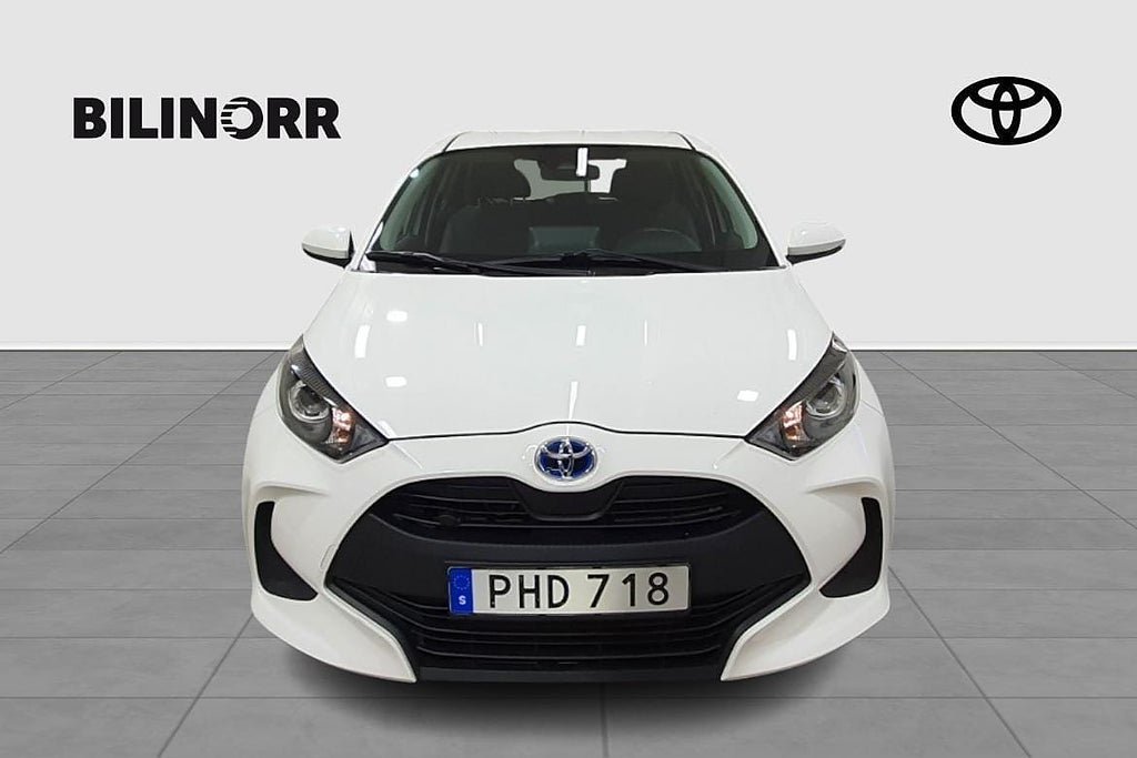 Vehicle Image 9