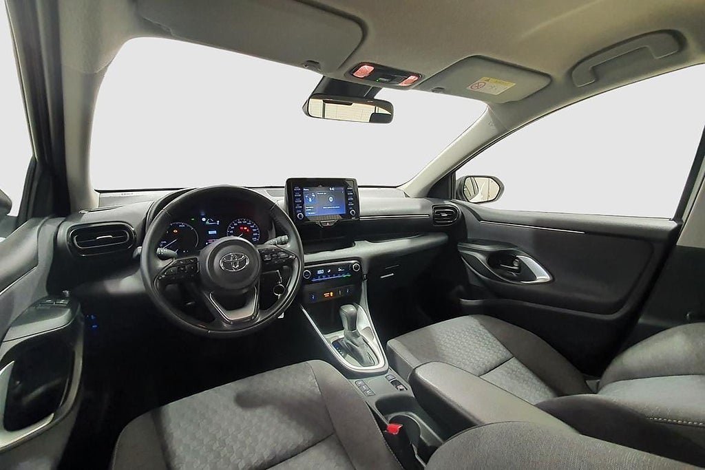 Vehicle Image 14