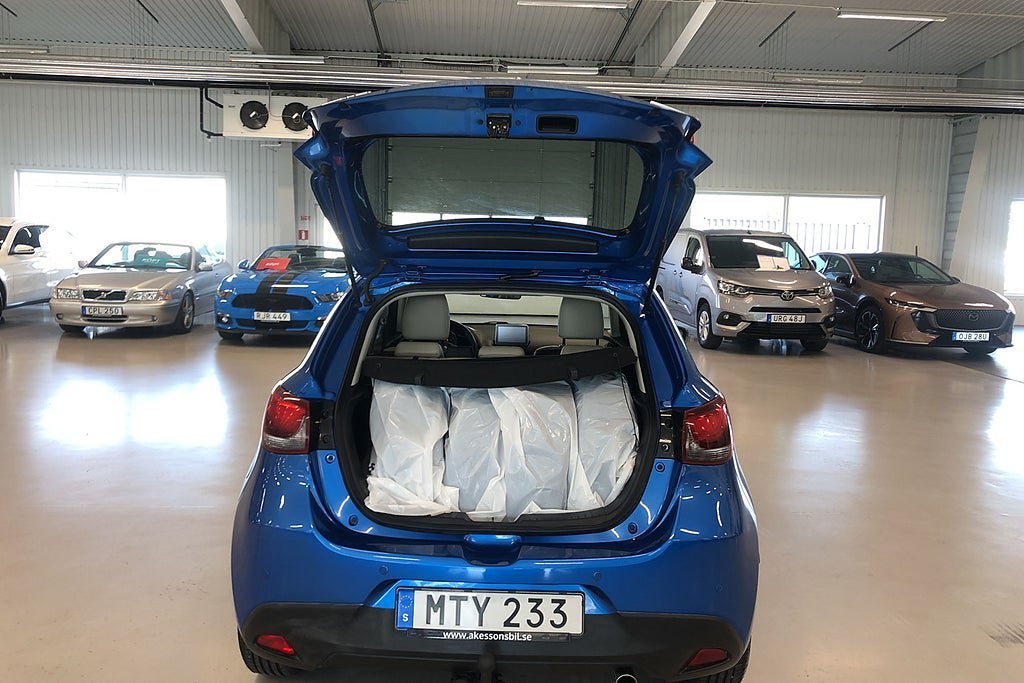 Vehicle Image 7