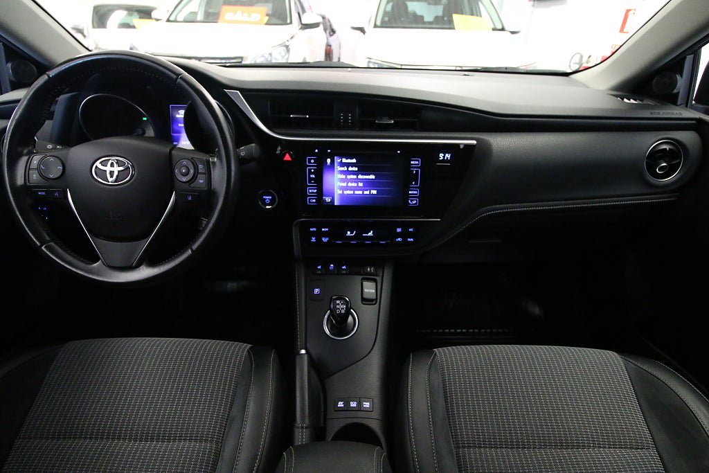Vehicle Image 13