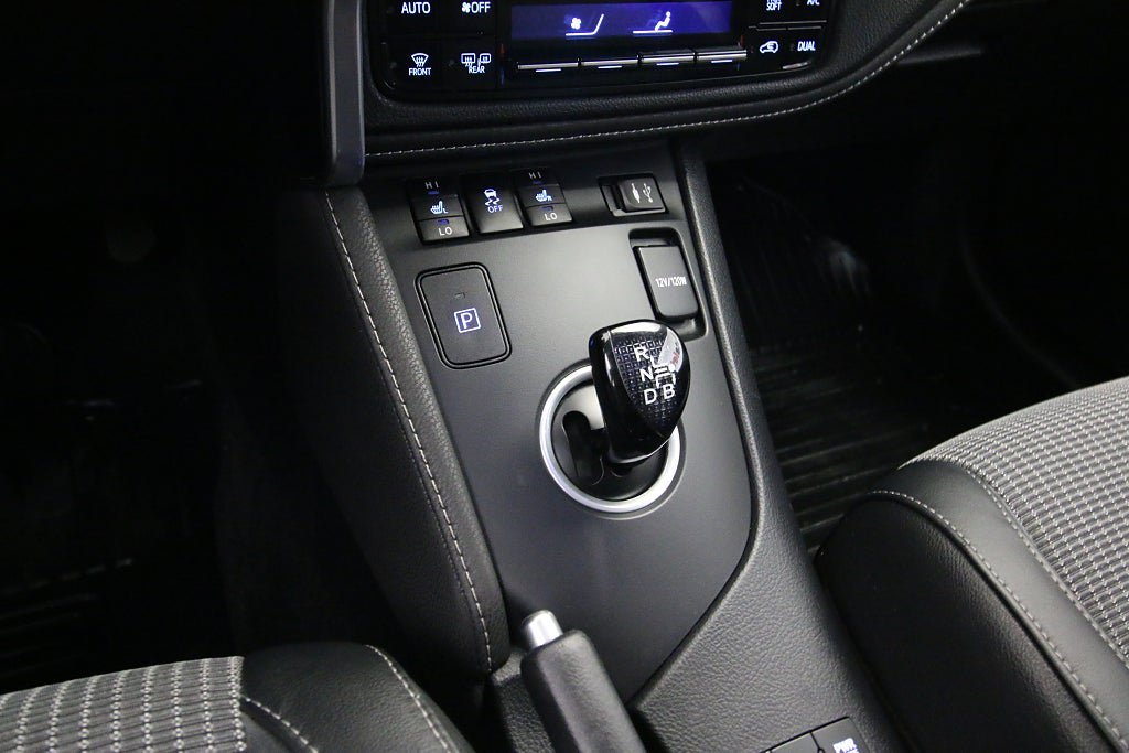 Vehicle Image 15