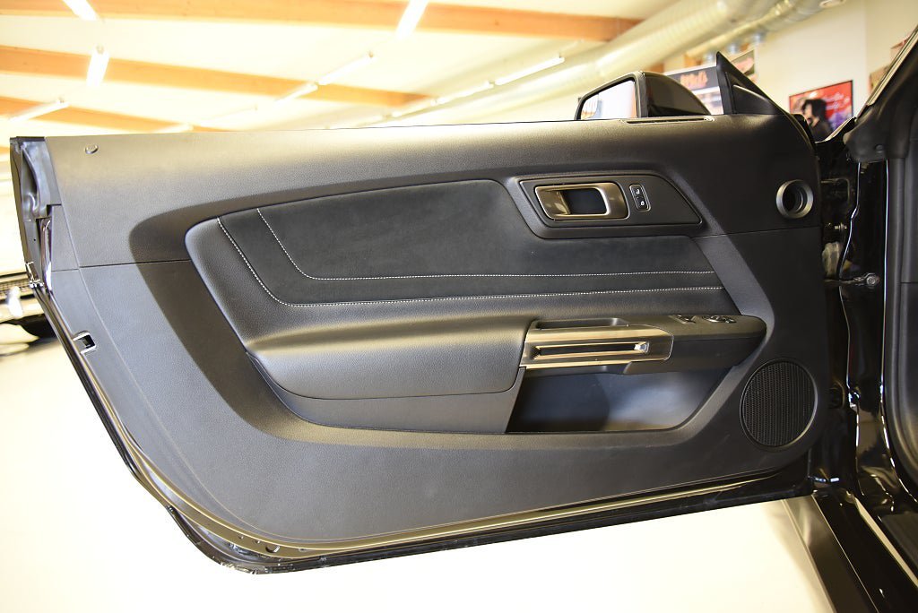 Vehicle Image 28