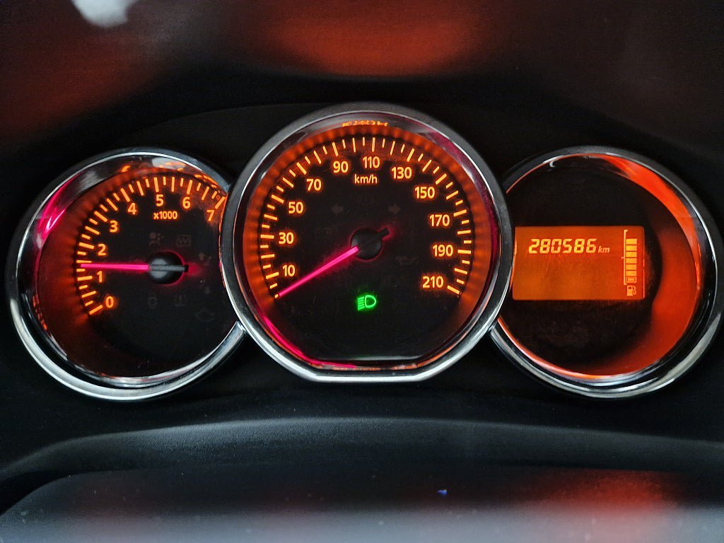 Vehicle Image 12