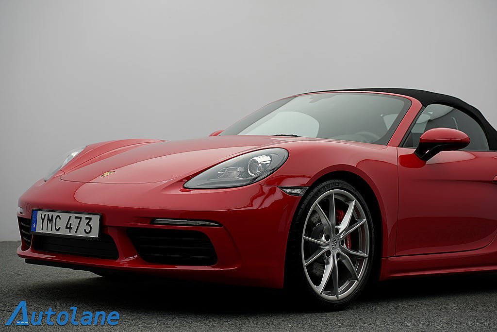 Vehicle Image 11