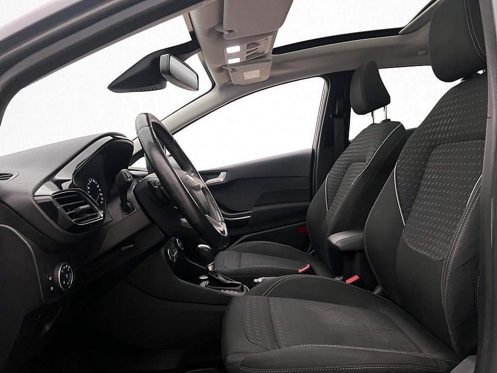 Vehicle Image 12
