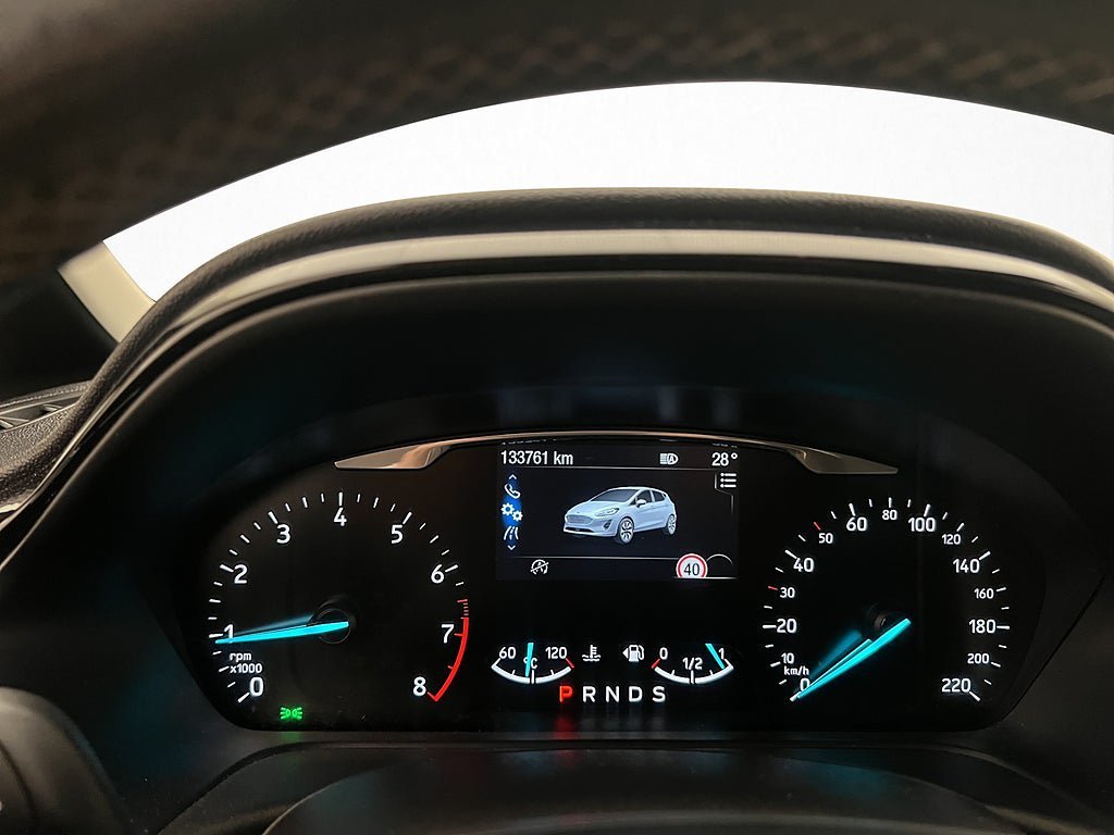 Vehicle Image 19
