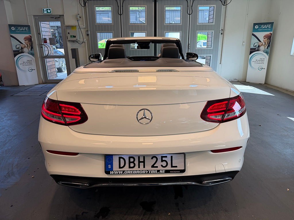 Vehicle Image 28