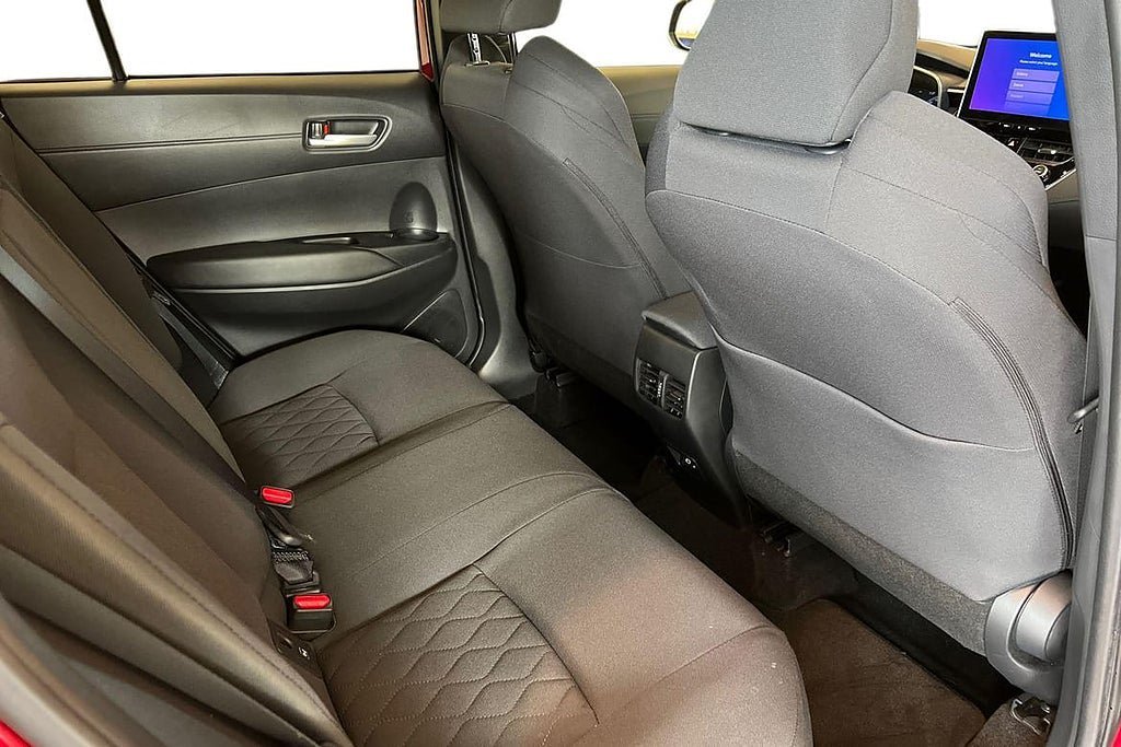 Vehicle Image 9