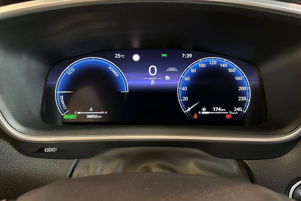 Vehicle Image 16