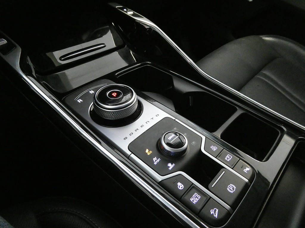 Vehicle Image 17