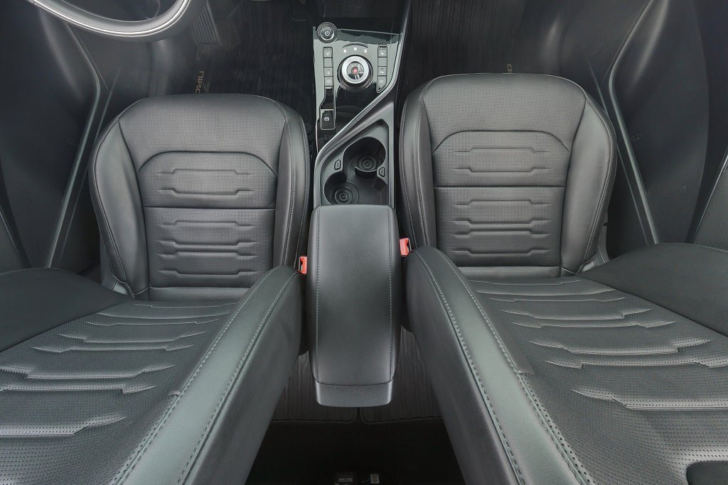 Vehicle Image 13