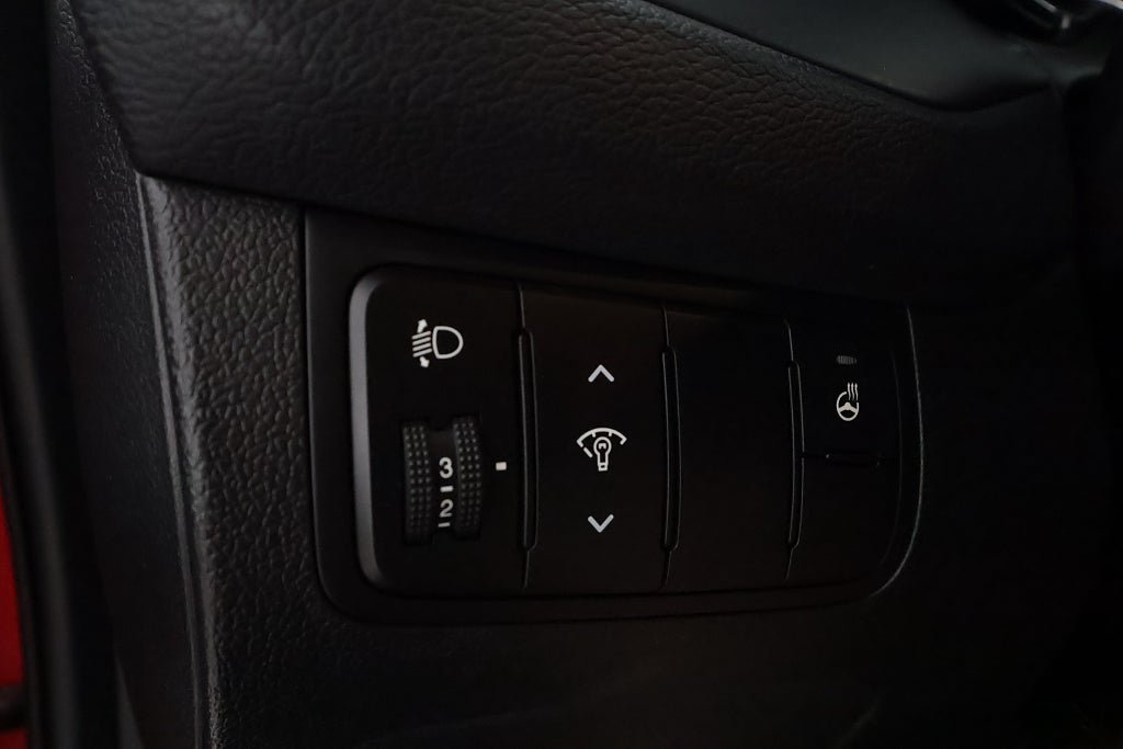 Vehicle Image 23