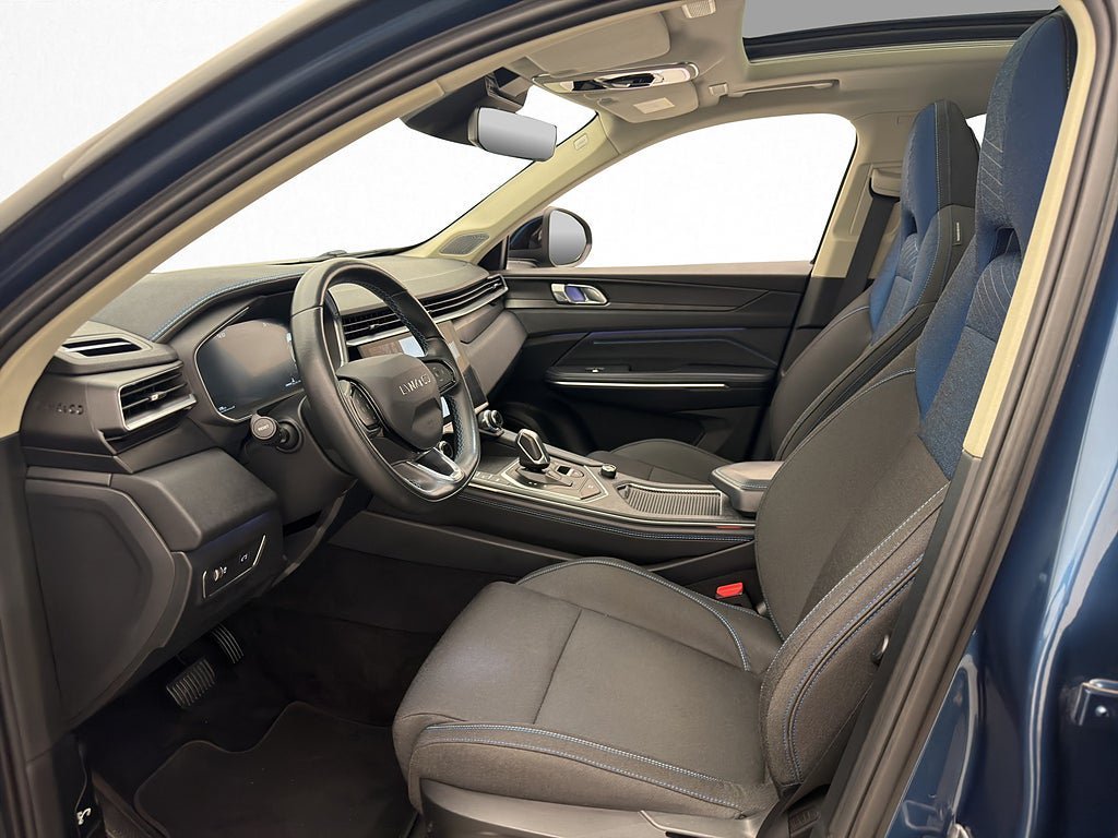 Vehicle Image 13