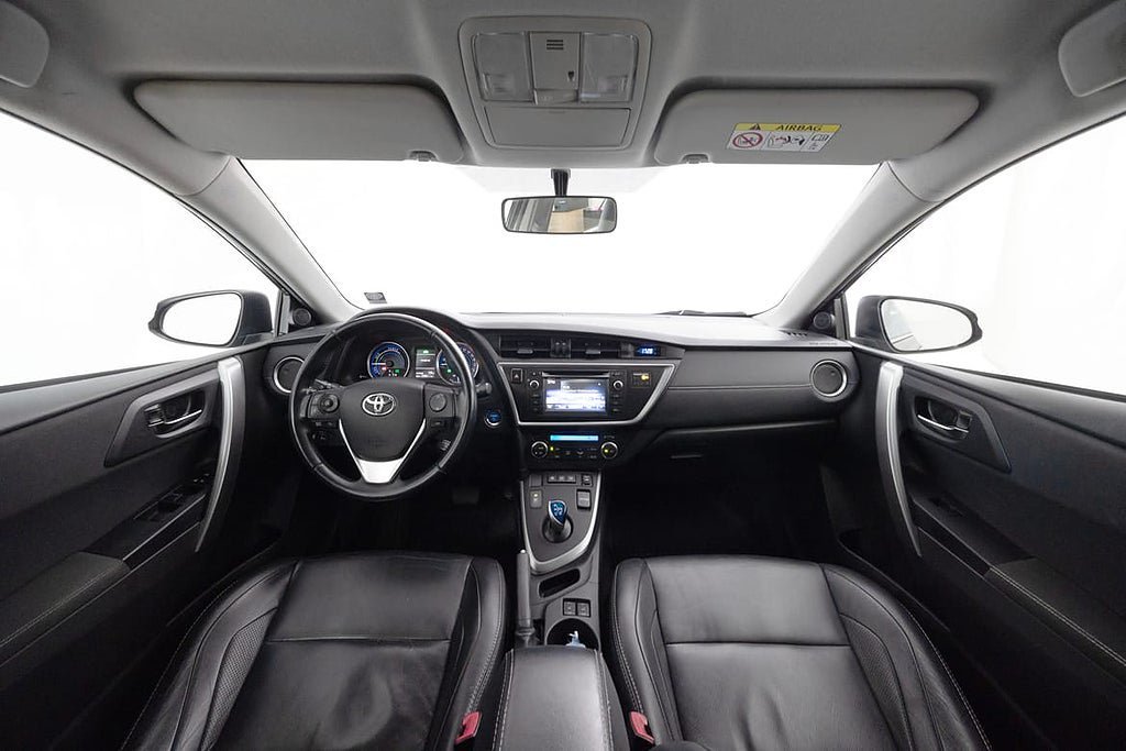 Vehicle Image 13