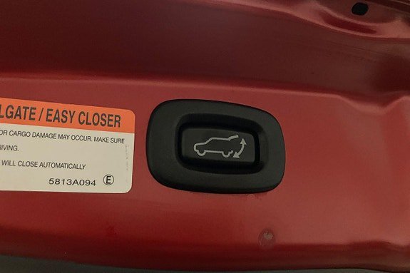 Vehicle Image 26
