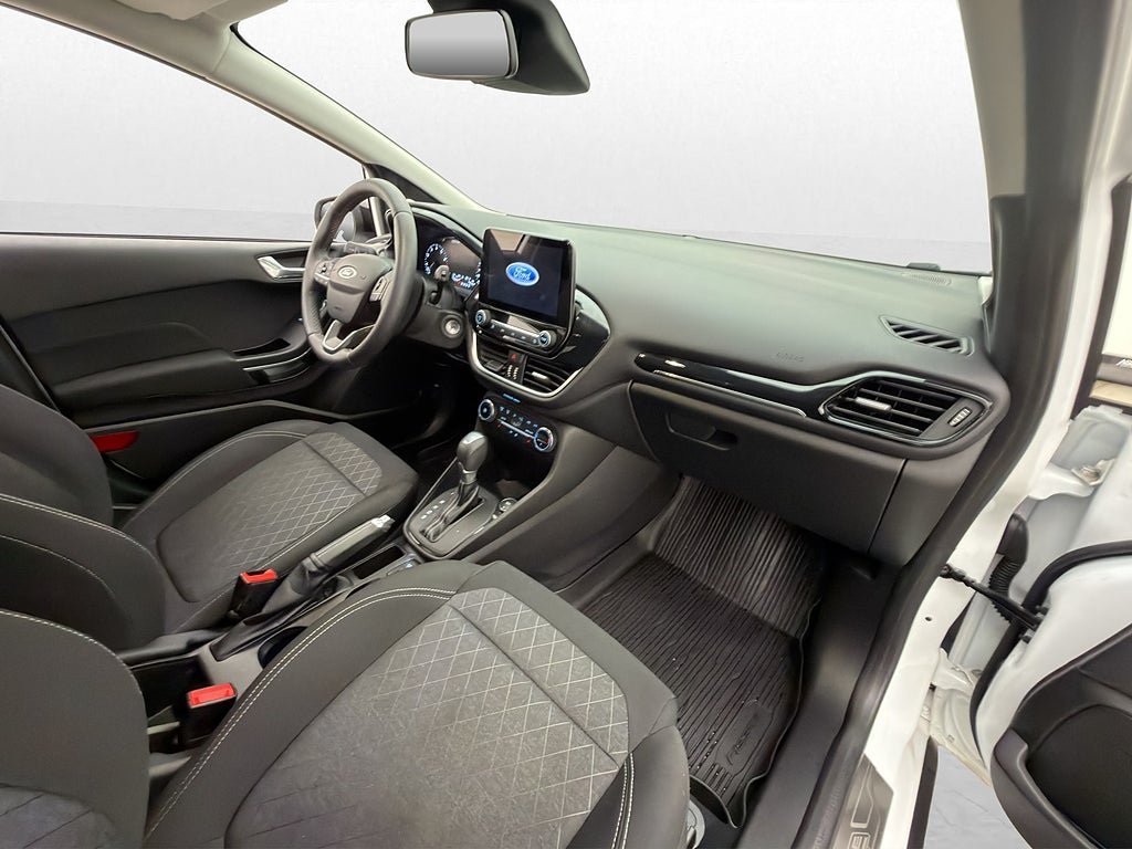 Vehicle Image 14