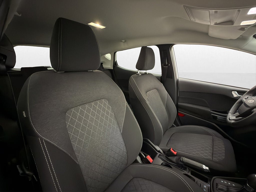 Vehicle Image 15