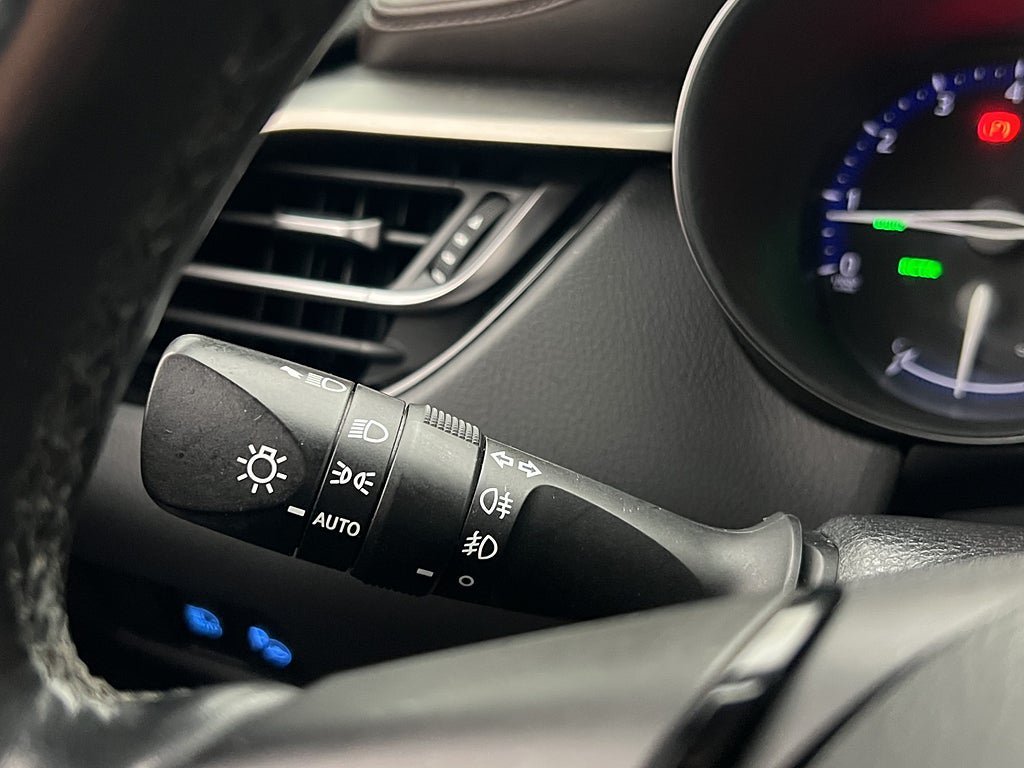 Vehicle Image 18