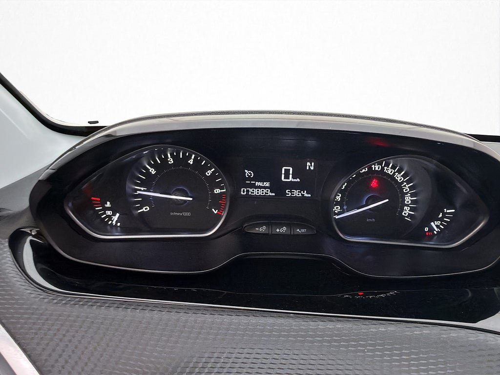 Vehicle Image 15