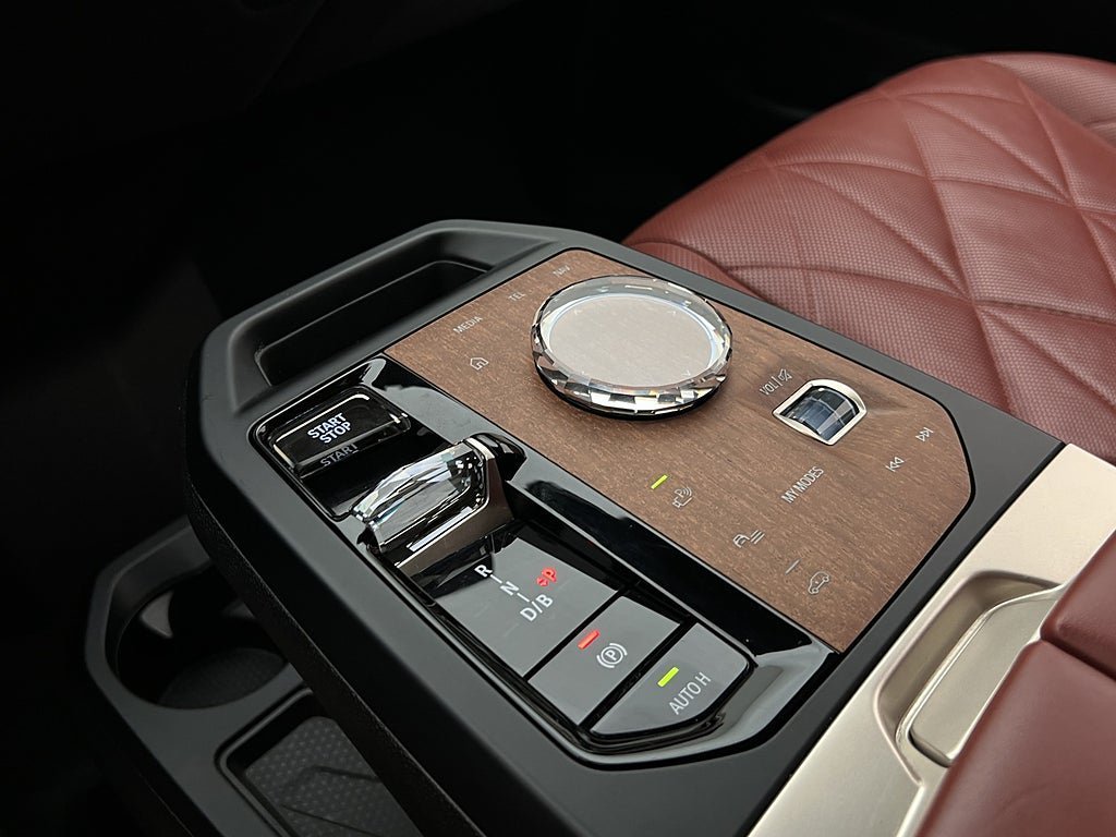 Vehicle Image 33