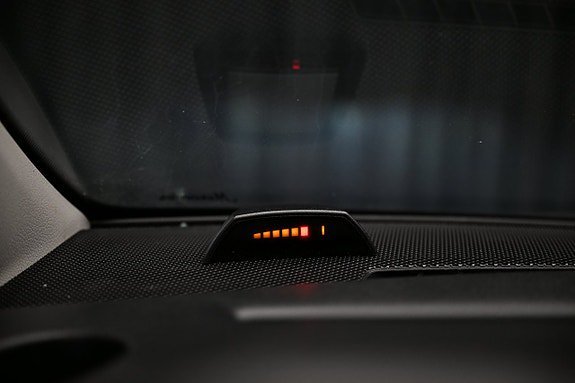 Vehicle Image 28