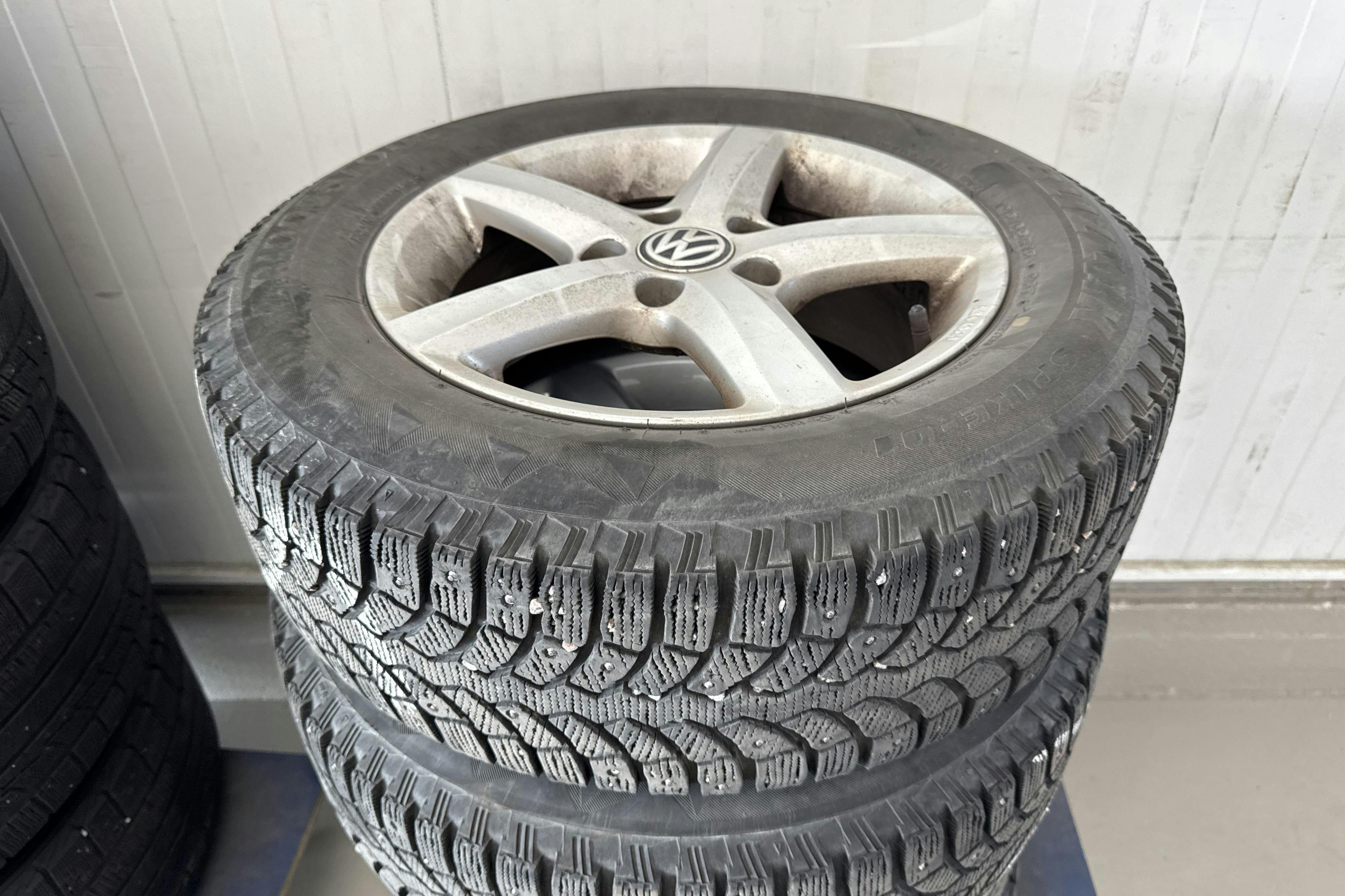 Vehicle Image 14