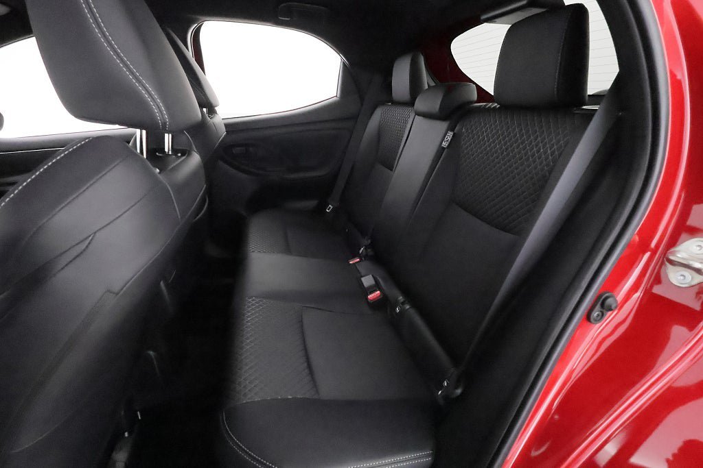 Vehicle Image 11