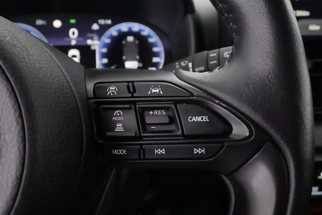 Vehicle Image 21