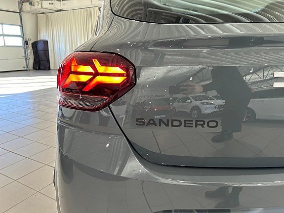 Vehicle Image 20