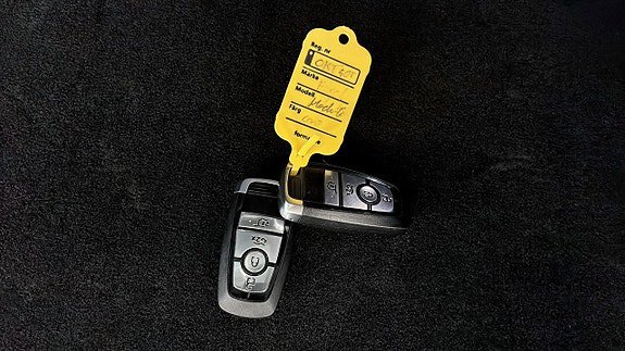 Vehicle Image 9