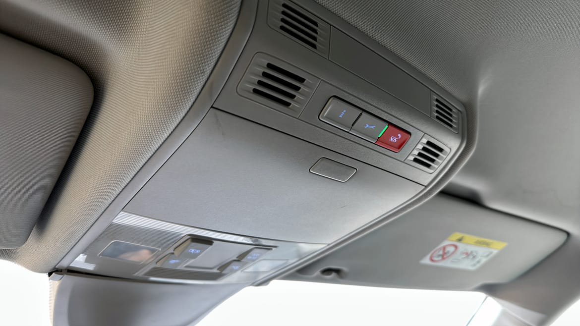 Vehicle Image 22