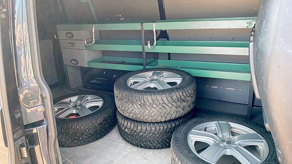 Vehicle Image 11