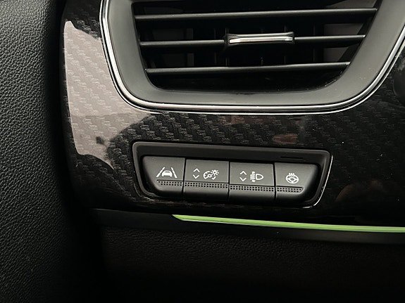 Vehicle Image 29